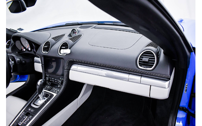 Porsche Boxster GTS - автомобили, коли, обяви за нови и употребявани 14