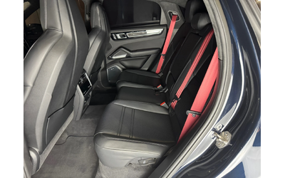 Porsche Cayenne Turbo S - автомобили, коли, обяви за нови и употребявани 12