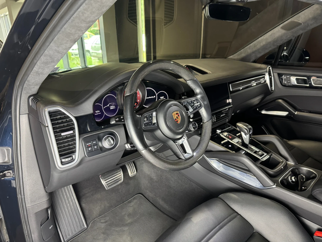 Porsche Cayenne Turbo S - автомобили, коли, обяви за нови и употребявани 5