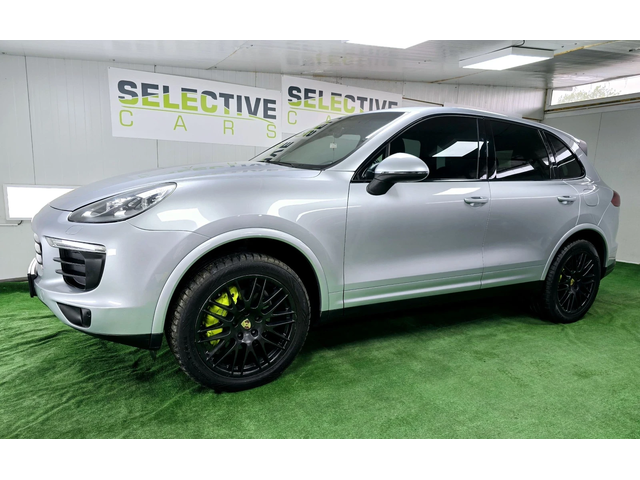 Porsche Cayenne Cayenne S E-Hybrid AWD - автомобили, коли, обяви за нови и употребявани 3