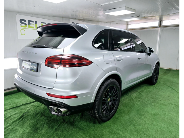 Porsche Cayenne Cayenne S E-Hybrid AWD - автомобили, коли, обяви за нови и употребявани 6