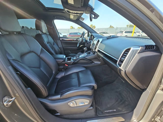 Porsche Cayenne 2016* FACELIFT* BOSE* LANE ASSIST* ОБДУХ* KEYLESS* - автомобили, коли, обяви за нови и употребявани 10