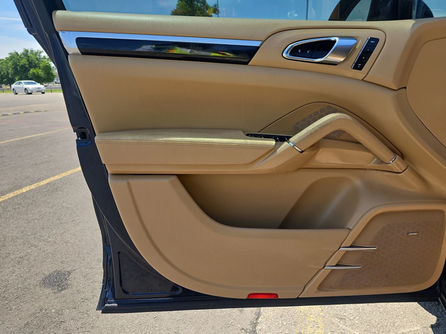 Porsche Cayenne S* BOSE* ВЪЗДУХ* LANE ASSIST* ОБДУХ* ПОДГРЕВ* КАМЕ - автомобили, коли, обяви за нови и употребявани 10