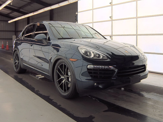 Porsche Cayenne S* BOSE* ВЪЗДУХ* LANE ASSIST* ОБДУХ* ПОДГРЕВ* КАМЕ - автомобили, коли, обяви за нови и употребявани 2