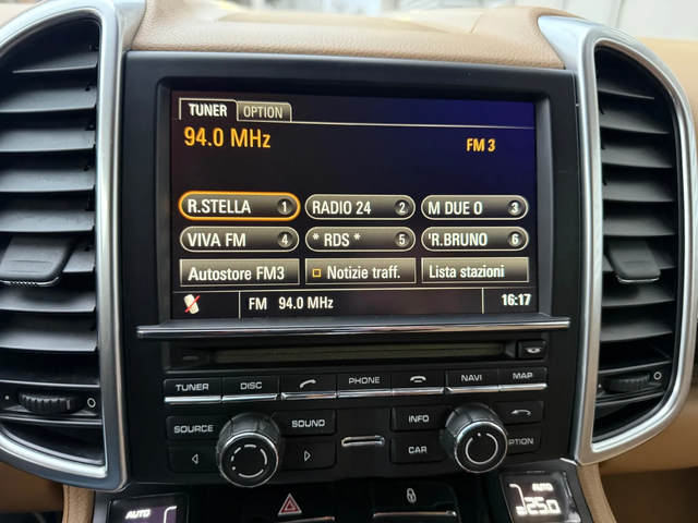 Porsche Cayenne Bose+ BiXenon+ 3.0TDI+ 245kc+ 8ZF - автомобили, коли, обяви за нови и употребявани 13