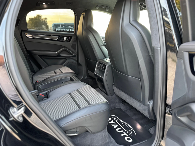 Porsche Cayenne Coupe= 3.0 V6= GT Package= Carbon Pack= - автомобили, коли, обяви за нови и употребявани 12