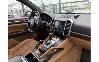 Porsche Cayenne 3.0D* 2013г.* 177.000КМ* FULL MAXX* Сервизна История - автомобили, коли, обяви за нови и употребявани 12