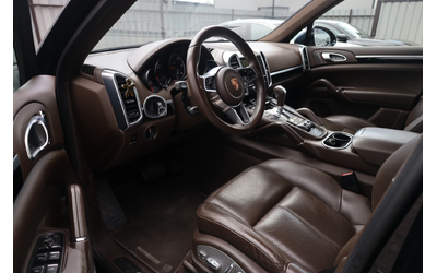 Porsche Cayenne Cayenne - автомобили, коли, обяви за нови и употребявани 11