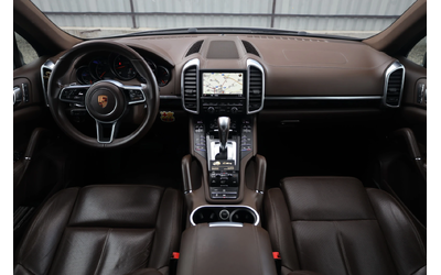 Porsche Cayenne Cayenne - автомобили, коли, обяви за нови и употребявани 12