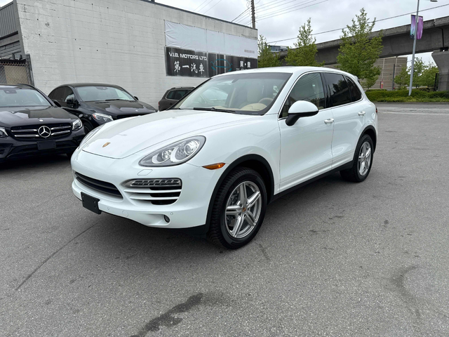 Porsche Cayenne 3.0L 6cyl AWD - автомобили, коли, обяви за нови и употребявани 0