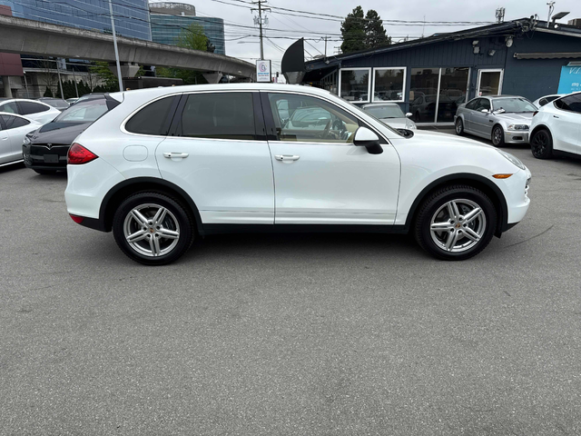 Porsche Cayenne 3.0L 6cyl AWD - автомобили, коли, обяви за нови и употребявани 2