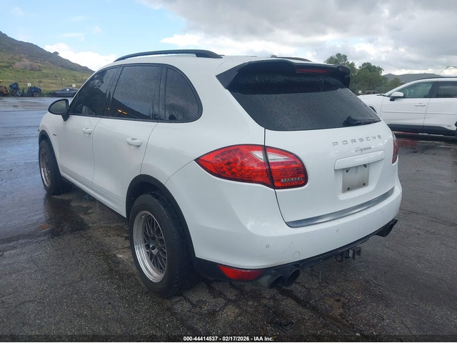 Porsche Cayenne 3.0L V-6 DI, DOHC, VVT, TURBO, 240HP All Wheel Drive - автомобили, коли, обяви за нови и употребявани 2