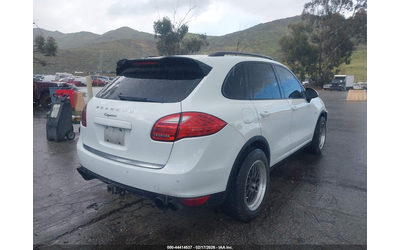porsche-cayenne-3-0l-v-6-di-dohc-vvt-turbo-240hp-all-wheel-drive - 3