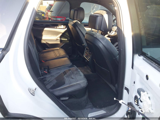 Porsche Cayenne 3.0L V-6 DI, DOHC, VVT, TURBO, 335HP All Wheel Drive - автомобили, коли, обяви за нови и употребявани 7