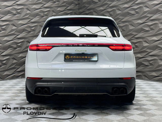 Porsche Cayenne E-Hybrid* Burmester* Sport Chrono* Pano - автомобили, коли, обяви за нови и употребявани 3