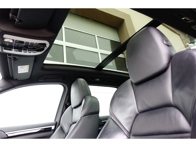Porsche Cayenne GTS OPTIC* HD MATRIX LIGTS* BOSE* PANO* - автомобили, коли, обяви за нови и употребявани 11