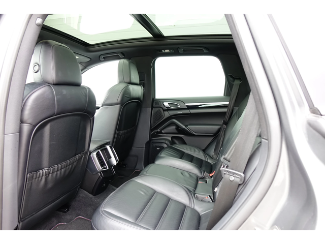 Porsche Cayenne GTS OPTIC* HD MATRIX LIGTS* BOSE* PANO* - автомобили, коли, обяви за нови и употребявани 14