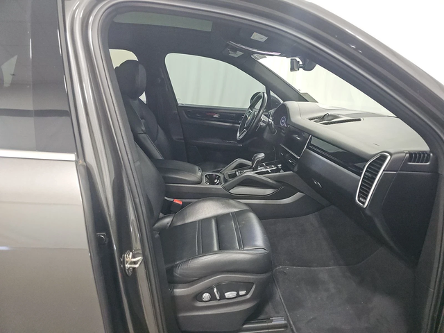 Porsche Cayenne - автомобили, коли, обяви за нови и употребявани 7