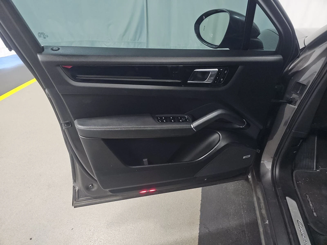 Porsche Cayenne - автомобили, коли, обяви за нови и употребявани 8