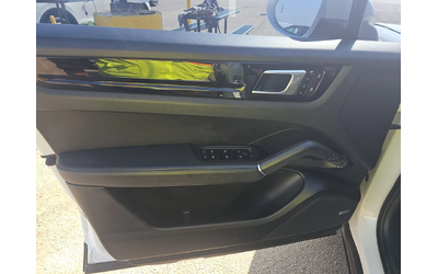 Porsche Cayenne - автомобили, коли, обяви за нови и употребявани 6