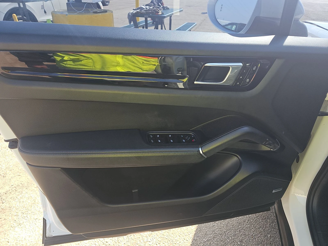 Porsche Cayenne - автомобили, коли, обяви за нови и употребявани 6