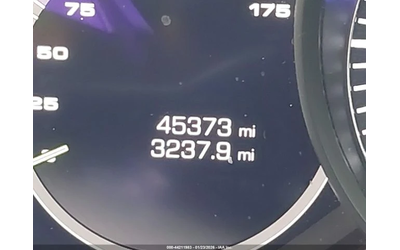 Porsche Cayenne E-HYBRID - автомобили, коли, обяви за нови и употребявани 12