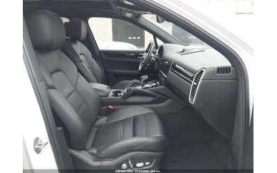 Porsche Cayenne E-HYBRID - автомобили, коли, обяви за нови и употребявани 9