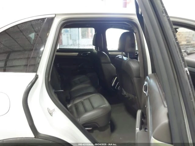 Porsche Cayenne TURBO S - автомобили, коли, обяви за нови и употребявани 5