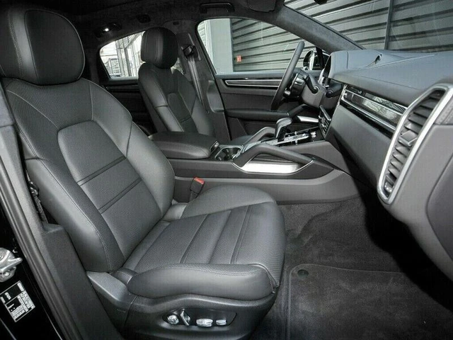 Porsche Cayenne Turbo Coupe - автомобили, коли, обяви за нови и употребявани 7