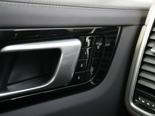 Porsche Cayenne S - автомобили, коли, обяви за нови и употребявани 14