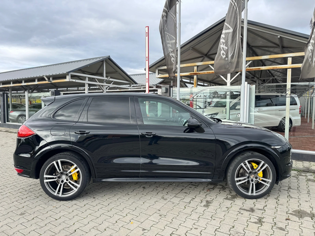 Porsche Cayenne 3.0d#GTS-SPORT DESIGN#PANO#ОБДУХ#AIRMAT#FULL#245kc - автомобили, коли, обяви за нови и употребявани 5