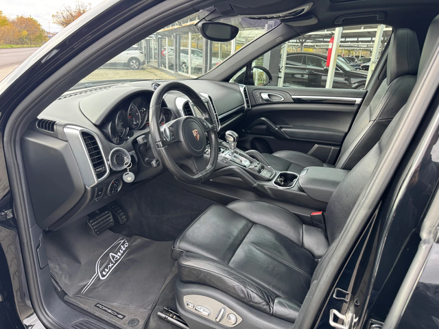 Porsche Cayenne 3.0d#GTS-SPORT DESIGN#PANO#ОБДУХ#AIRMAT#FULL#245kc - автомобили, коли, обяви за нови и употребявани 9