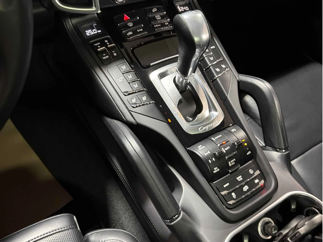 Porsche Cayenne GTS С РЕГИСТРАЦИЯ & АВТО КРЕДИТ - автомобили, коли, обяви за нови и употребявани 7