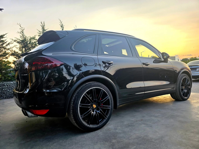 Porsche Cayenne TURBO S FULL GTS LINE ПАНОРАМА ЛИЗИНГ 100% - автомобили, коли, обяви за нови и употребявани 9