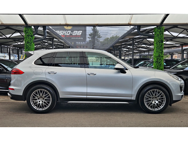 Porsche Cayenne S/FULL LED/CAMERA/BOSE/ПАНОРАМА/ПОДГРЕВ/ПАМЕТ/LIZI - автомобили, коли, обяви за нови и употребявани 3