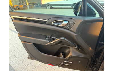 Porsche Cayenne S V8 Carbon/Ceramic - автомобили, коли, обяви за нови и употребявани 14