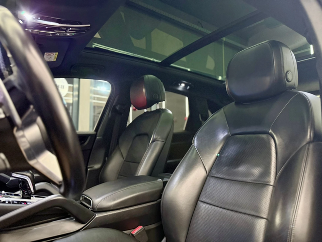 Porsche Cayenne * Панорама* CarPlay* Лизинг - автомобили, коли, обяви за нови и употребявани 7