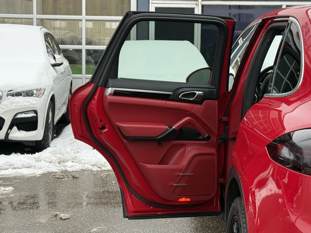 Porsche Cayenne S| 420 HP| MATRIX| PREMIUM | PANO | RED LEATHER | - автомобили, коли, обяви за нови и употребявани 16