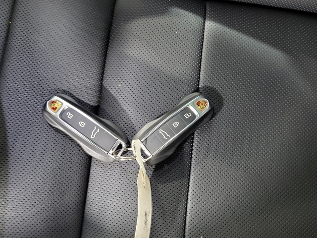 Porsche Cayenne 3L 6cyl AWD - автомобили, коли, обяви за нови и употребявани 7