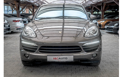 porsche-cayenne-4-2tdi-pdls-pcm-kamera-podgrev-panorama-side-assist - 0