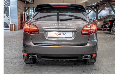 porsche-cayenne-4-2tdi-pdls-pcm-kamera-podgrev-panorama-side-assist - 3