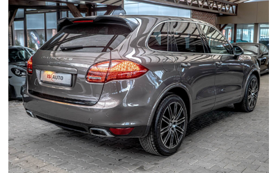 porsche-cayenne-4-2tdi-pdls-pcm-kamera-podgrev-panorama-side-assist - 4