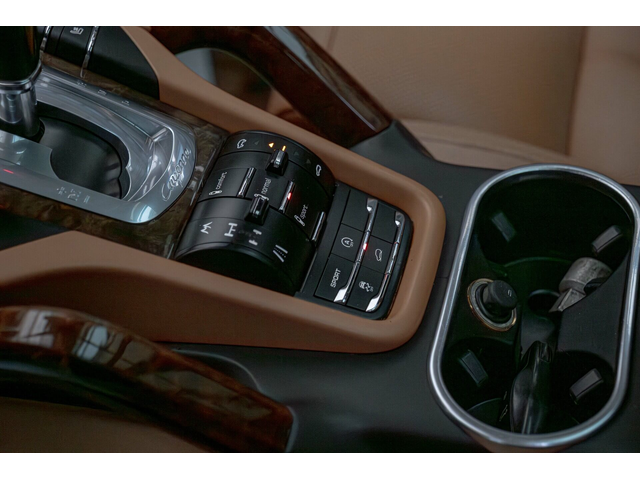 Porsche Cayenne 4.8 S/PDLS/Burmester/Club Sport/Пано/Обдухване/Chrono - автомобили, коли, обяви за нови и употребявани 11