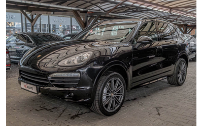 porsche-cayenne-4-8-s-pdls-burmester-club-sport-pano-obduhvane-chrono - 2