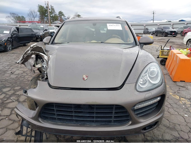 Porsche Cayenne 4.8L V-8 DI, DOHC, VVT, TURBO, 500HP All Wheel Drive - автомобили, коли, обяви за нови и употребявани 11