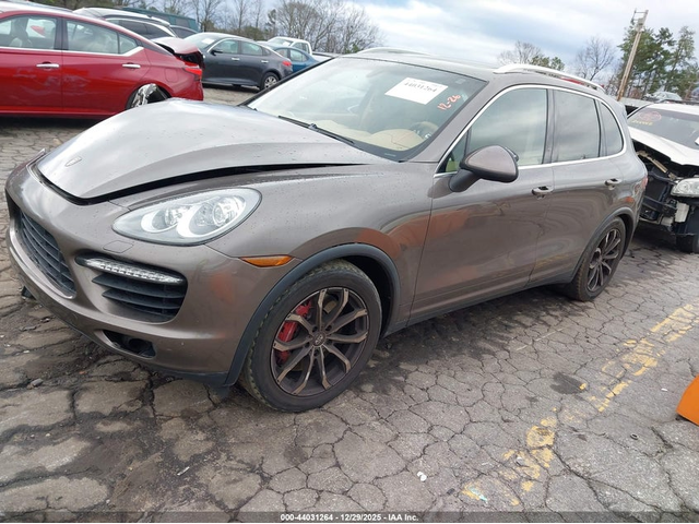 Porsche Cayenne 4.8L V-8 DI, DOHC, VVT, TURBO, 500HP All Wheel Drive - автомобили, коли, обяви за нови и употребявани 1