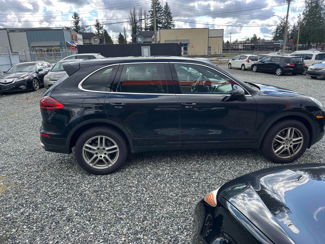 Porsche Cayenne ПОДГРЕВ* ОБДУХВАНЕ* КАМЕРА* CARPLAY* - автомобили, коли, обяви за нови и употребявани 1