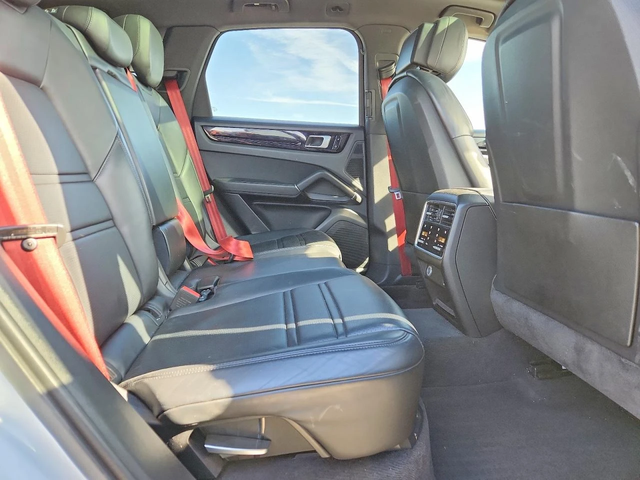 Porsche Cayenne CHRONO* ПОДГРЕВ* ОБДУХВАНЕ* ПАНОРАМА* КАМЕРА - автомобили, коли, обяви за нови и употребявани 10