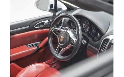 Porsche Cayenne GTS * 4x4* 440кс * АвтоКредит* (ЦЕНА ДО БГ) - автомобили, коли, обяви за нови и употребявани 13