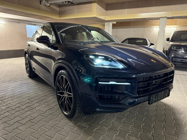 Porsche Cayenne Coupe* SportDesign* PassengerDisplay* HuD* 360 - автомобили, коли, обяви за нови и употребявани 1